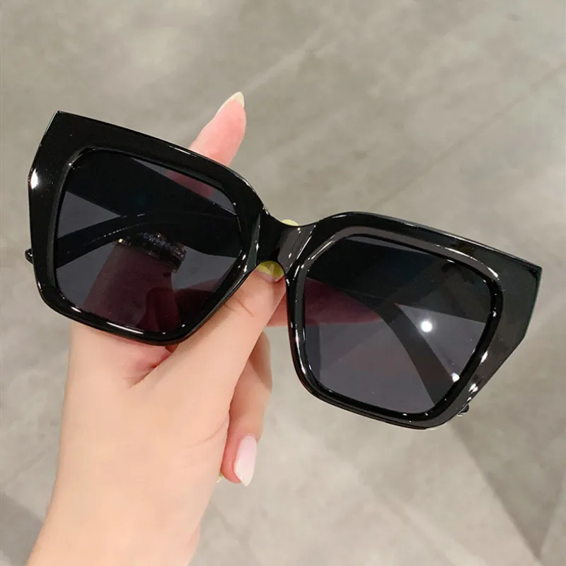 

Unique Fashion Trend Vintage Oversized Sunglasses Women Gradient Elegant Classic Eyewear Retro Black Leoprad Print Sunshade