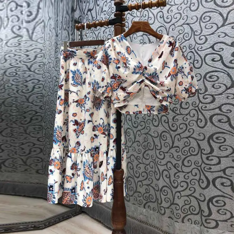

Crop Sets 2021 Summer Casual Clothing Suits High Quality Ladies V-Neck Vintage Prints Crop Tops+High Waist Long Skirt Suits 2pc
