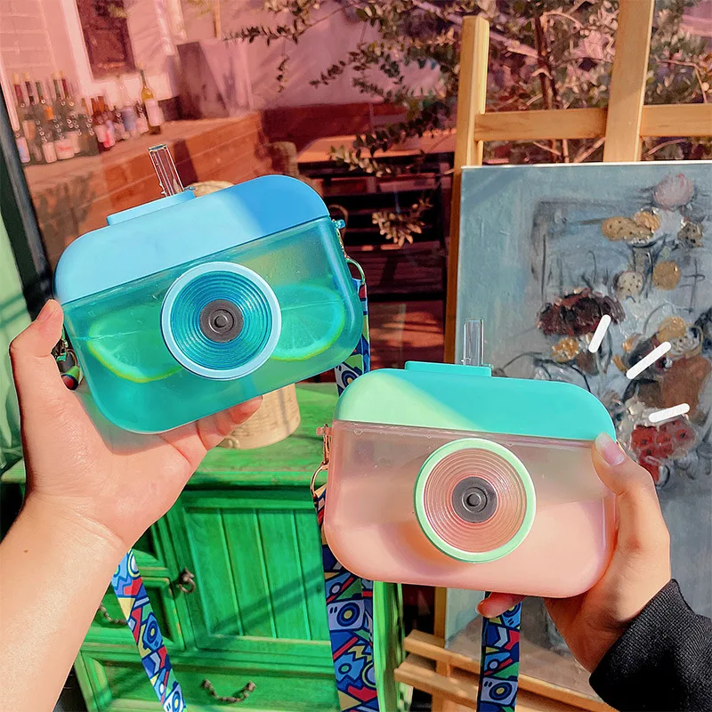 

Creative Trend Sippy Cute Messenger Plastic Water Portable Out Camera Cup for Student