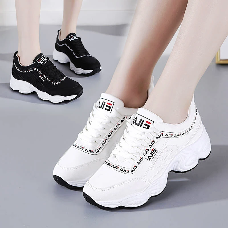 Женская обувь Новинка 2019 года женские кроссовки на массивном каблуке из