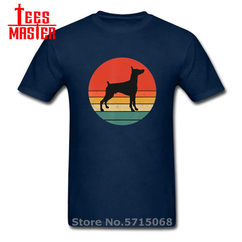 2020 Доберман в винтажном стиле Стиль Мужская футболка силуэт Ретро 70S собаки