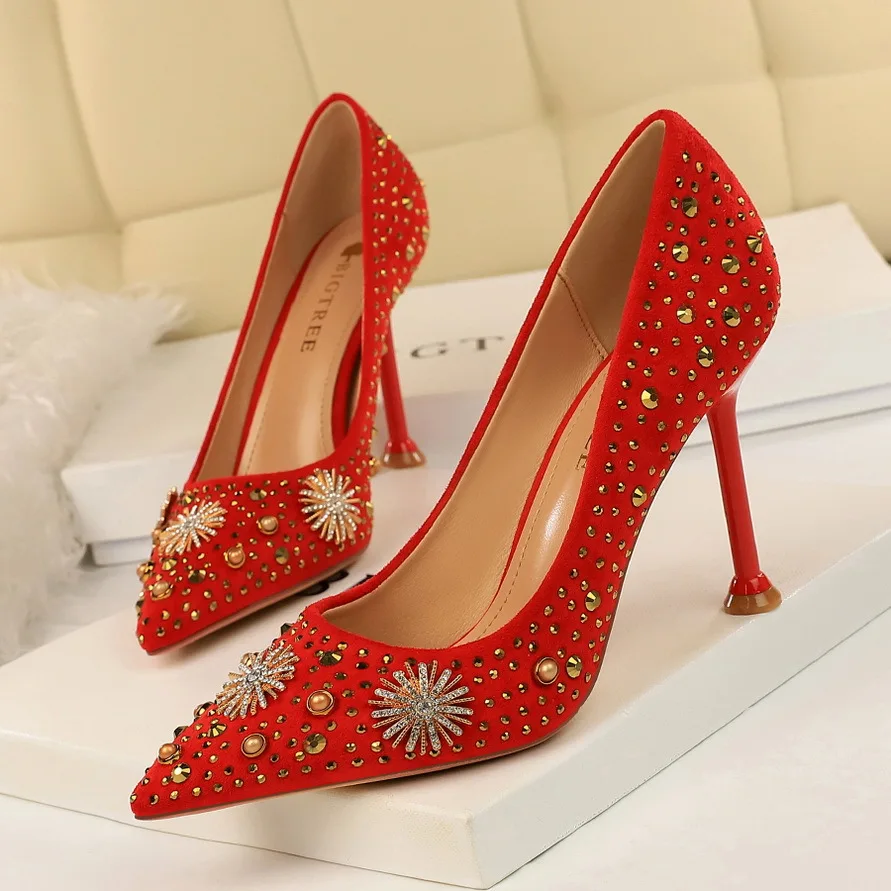 

Retro high-heeled velvet face shallow mouth pointed toe rhinestones metal decoration rhinestone sexy nightclub shoes