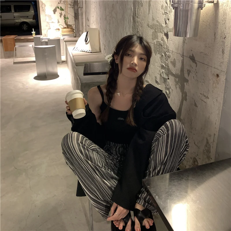 Белый жилет на бретелях женская летняя сексуальная рубашка с внутренним низом