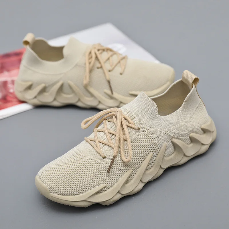 

Summer Fashion Woman's Volcanic Socks Shoes Low-Top Lightweight Breathable Wear-Resistant Eight-Claw Short Boots Casual Sneakers
