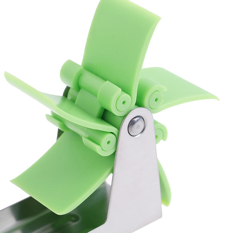 

Watermelon Cutter Windmill Shape Plastic Slicer for Cutting Watermelon Tool