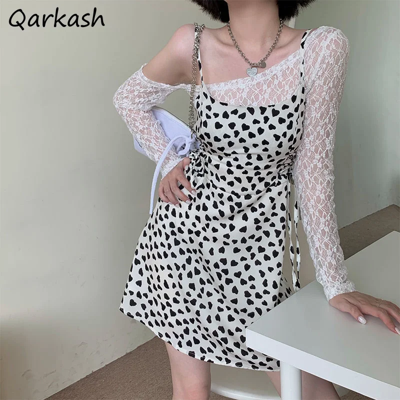 

Dress Sets Women Harajuku Mini Summer Heart-printed Sleeveless Slim Bandage Y2k Female Lace Hollow Out Tops Sexy Fashionable Hot