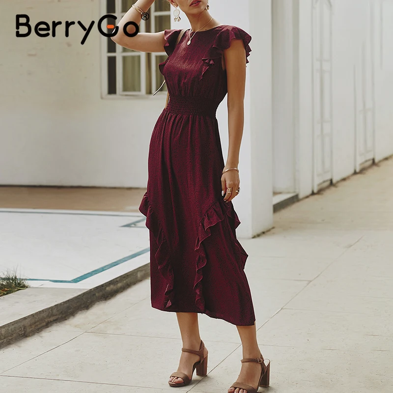 Женское длинное платье в горошек BerryGo офисное летнее макси с оборками пляжный