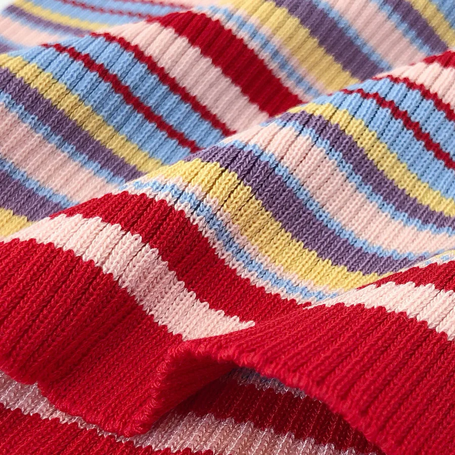 Женский короткий топ летний вязаный жилет в радужную полоску уличная безрукавка