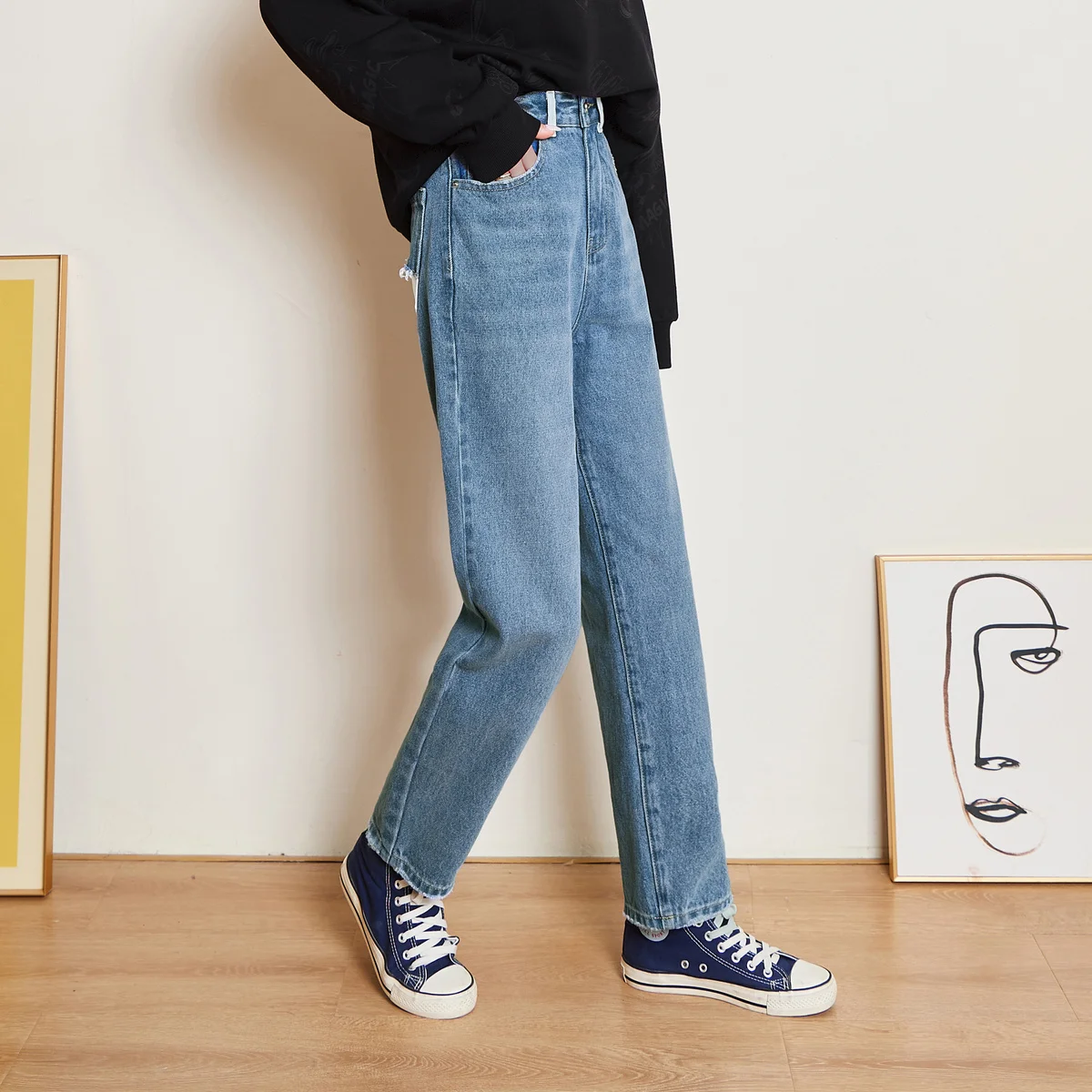 

SEMIR Jeans Women Loose 2021 Autumn New Raw Edge Contrast Color Design Sense Small Feet Pants Alphabet Trousers