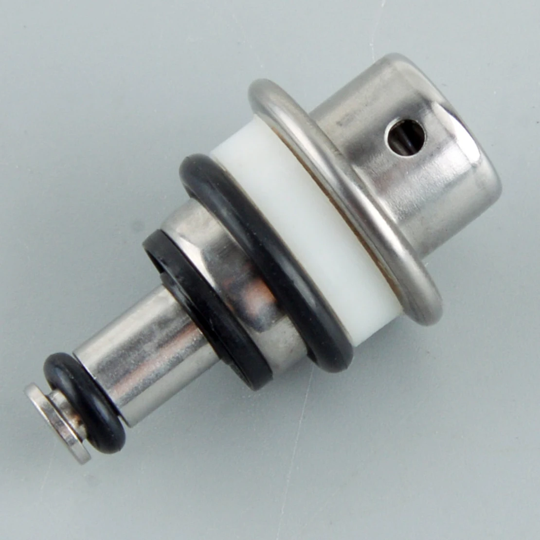 

Регулятор давления для впрыска топлива подходит для Chevrolet Prizm Lexus ES330 ES350 Scion Toyota Avalon Camry Corolla Solara 23280-21010