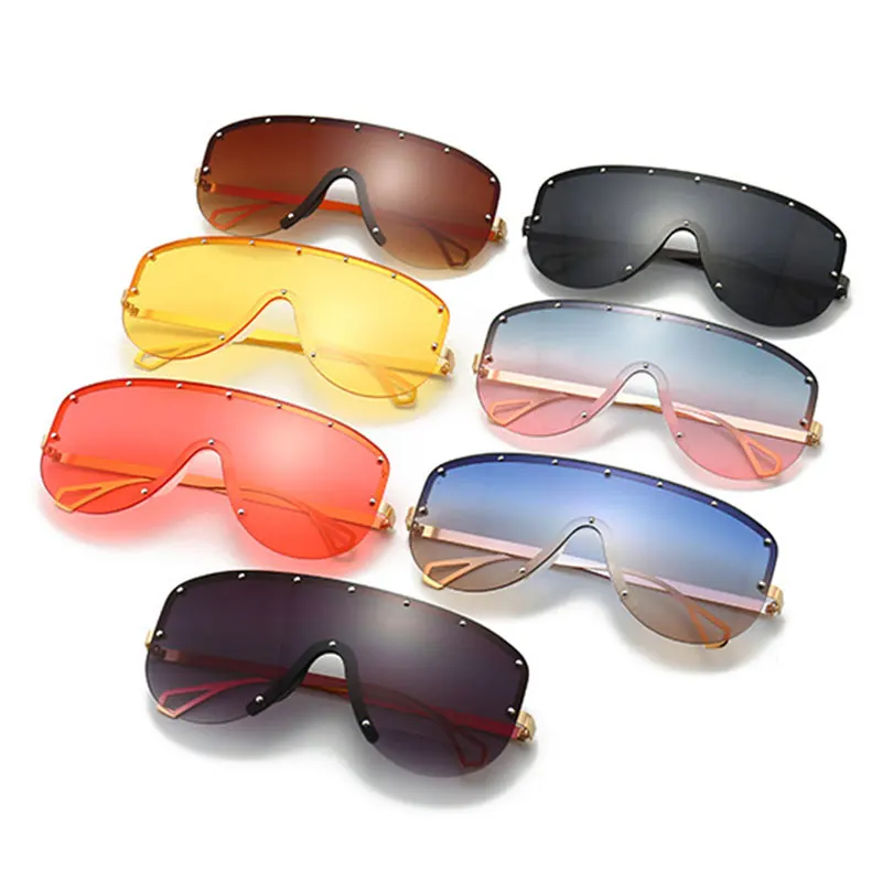 

Fashion Oversized Sunglasses Women Men Vintage Rivet One Piece Sun Glasses Flat Top Big Frame Red Sunglass UV400 Travel
