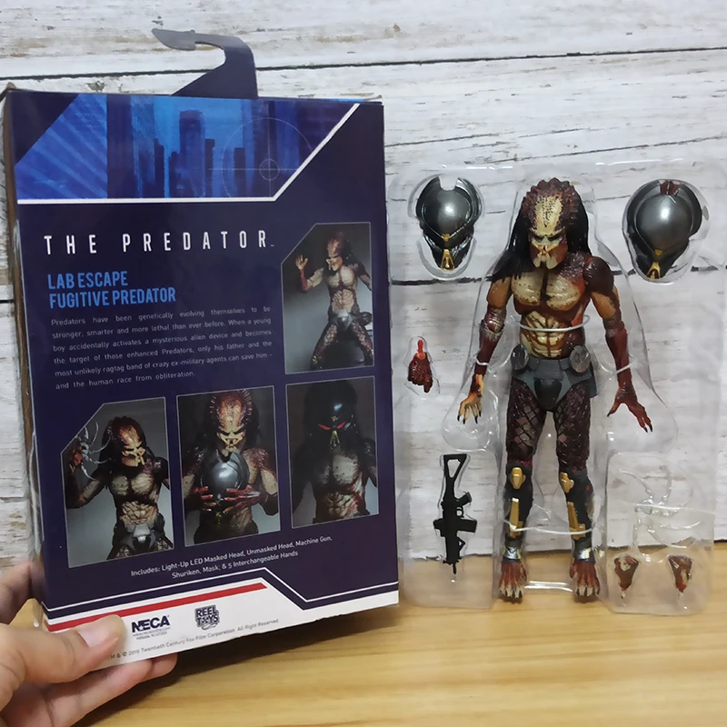 

NECA The Predator Lab Escape Fugitive With Light-Up LED Mask Ultimate Action Figure Toys Promotion Price