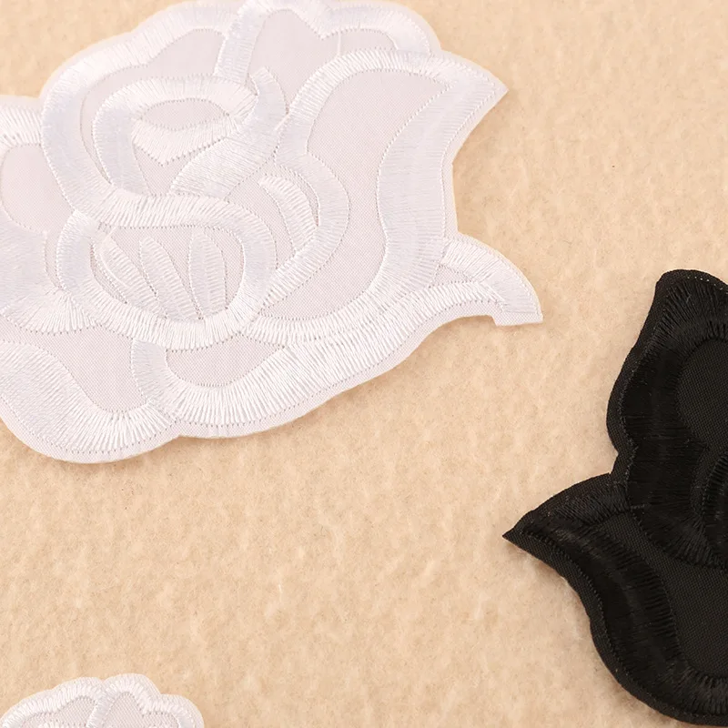 Вышивка ткани черно-белая нашивка с цветком розы наклейки для одежды шитья