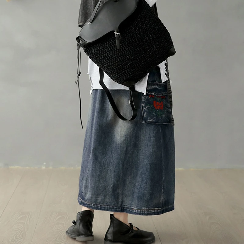 Женская джинсовая юбка с вышивкой NINI WONDERLAND демисезонная трапециевидная