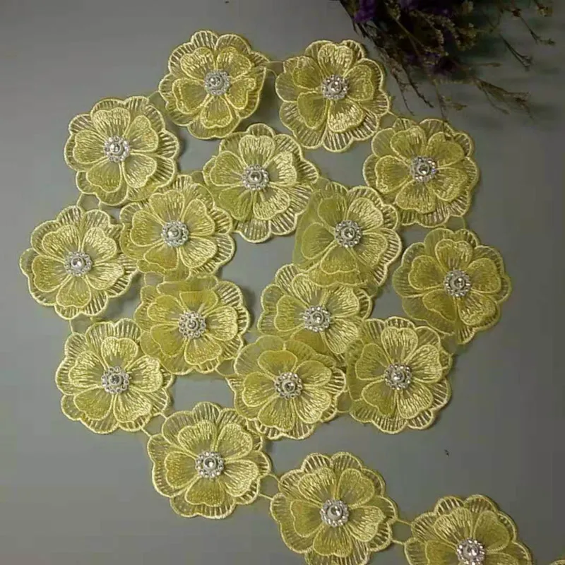 Yellow 10x 3D жемчужная вышитая бисером Цветочная кружевная лента с отделкой по краям Цветочная аппликация нашивки на платье винтажная Ткань для шитья 5,5X5,5 см - Цвет: Yellow