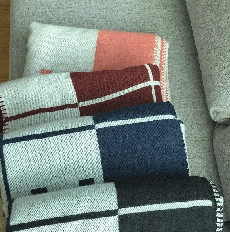 

Luxury Letter H Cashmere Design Blanket Crochet Soft Wool Shawl Blankets for Beds Winter Warm Couch Blanket Knit Throw Blanket