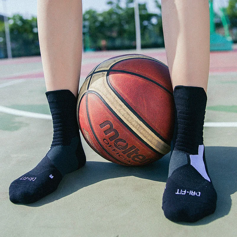 

Elite Basketball Socks, Cushioned Athletic Sports Crew Socks for Men & Women