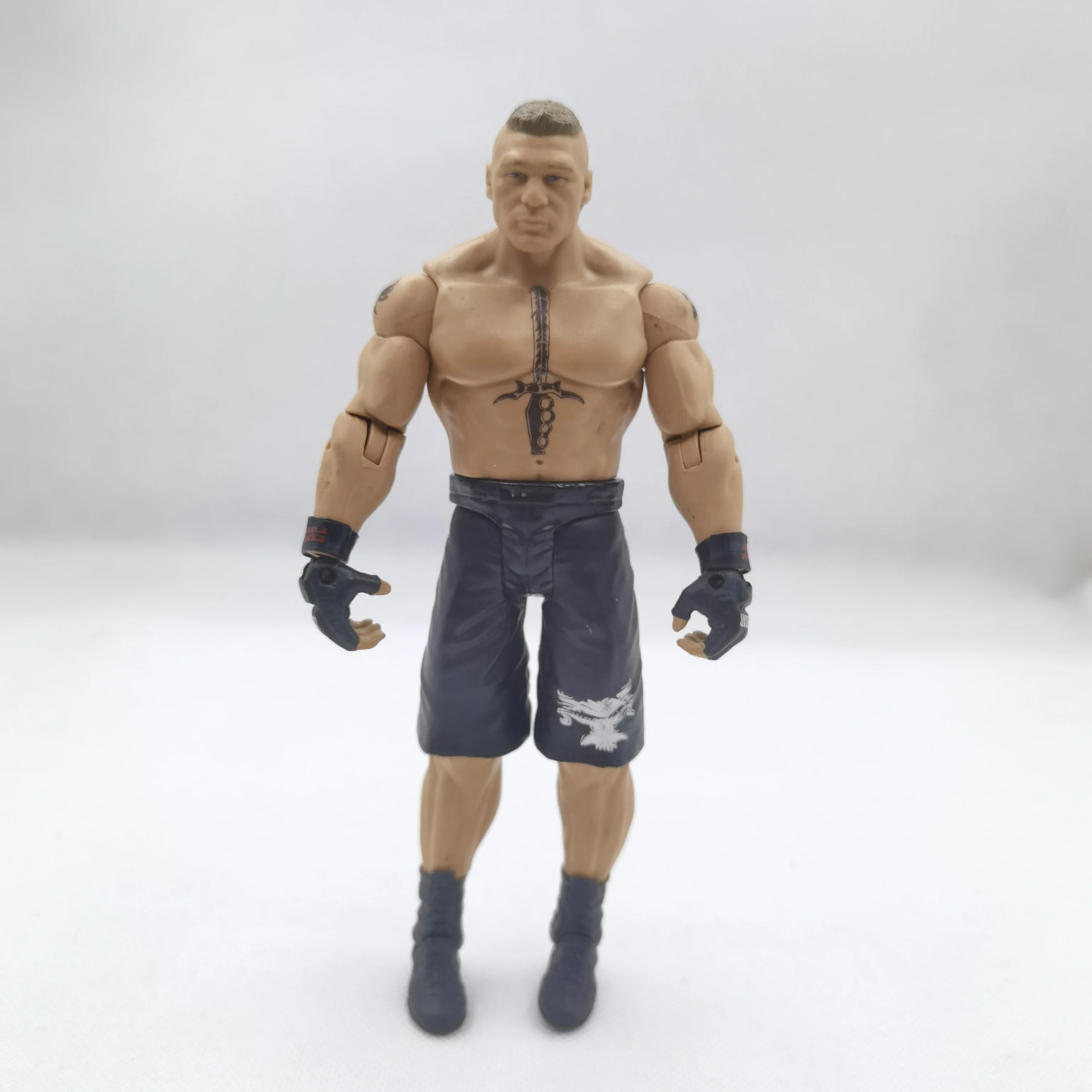 Уникальный! 16 см высотой классическая игрушка занятия борьбы гладиаторы