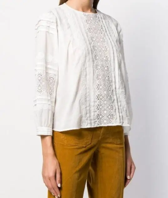 Белая кружевная блузка с цветочной вышивкой круглым вырезом и складками