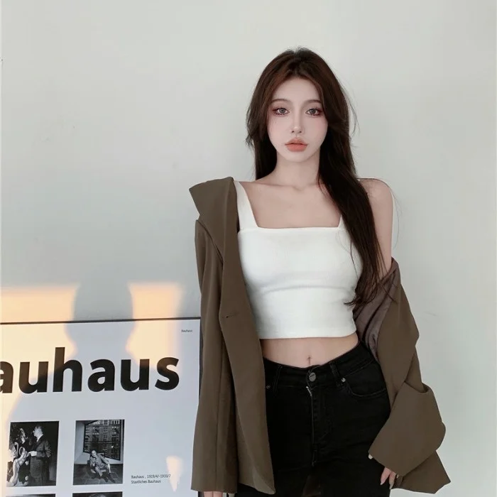 

Korean Chic Sexy Wide Shoulder Strap Black and White Camisole Women's Short Wear Top Bottoming Hot Girl TopNuyoah