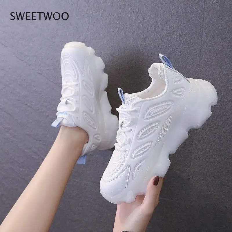 

Женская спортивная обувь, новинка весны 2021, модная сетчатая дышащая Белая обувь, спортивная обувь на толстой подошве, Папины туфли