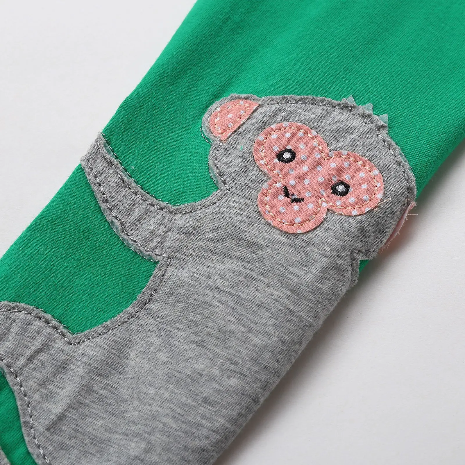 

Kids leggings 20 European and American style fashion girls pants cotton cartoon applique girls leggings pencil pants for girls