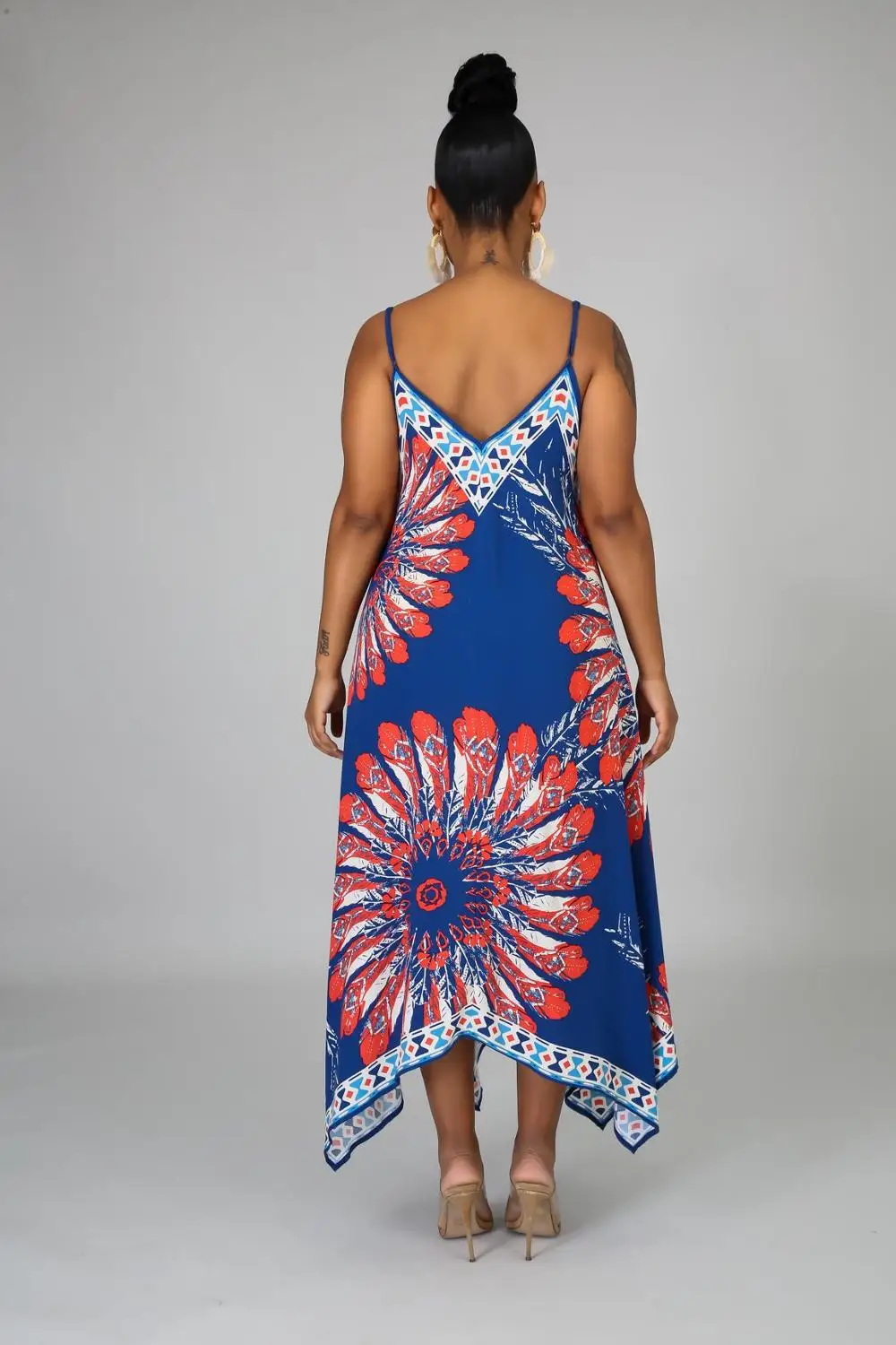 

European fashion flower print dress fashion loose suspender V-neck women's mid length skirt