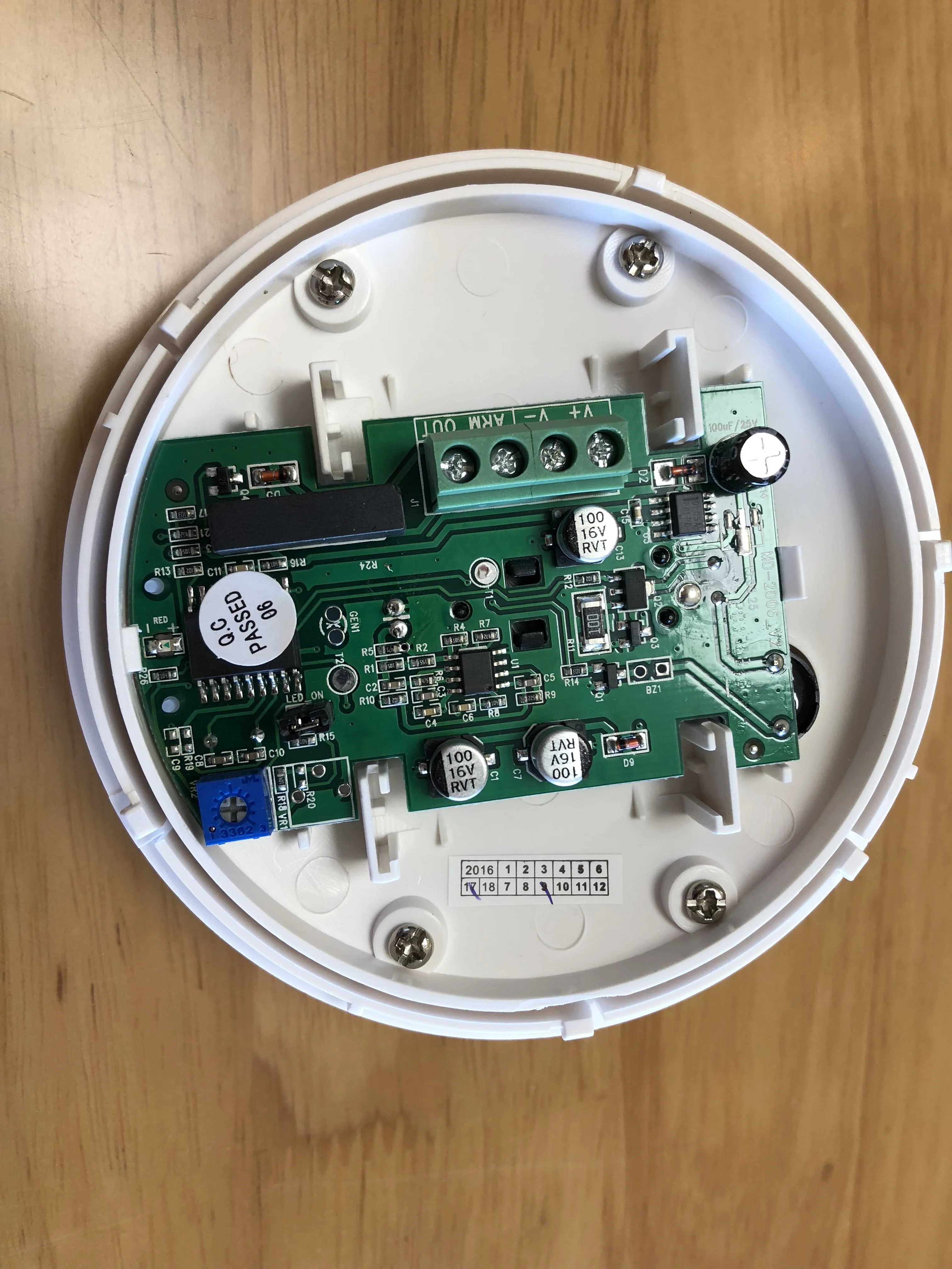 Фокус проводной детектор дыма MD-2006 | Безопасность и защита