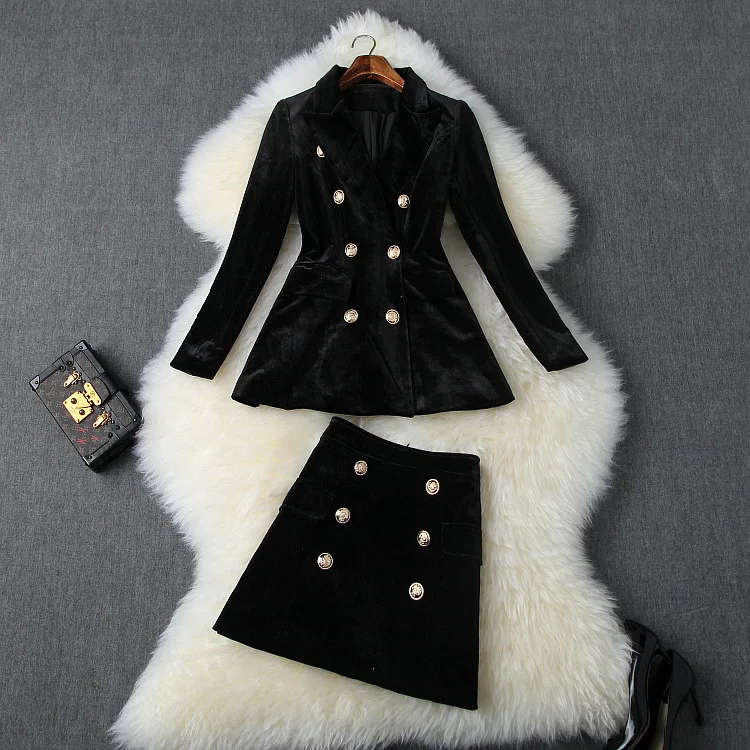 Женский блейзер с отложным воротником брюки-карандаш цвета хаки на осень 2019 |