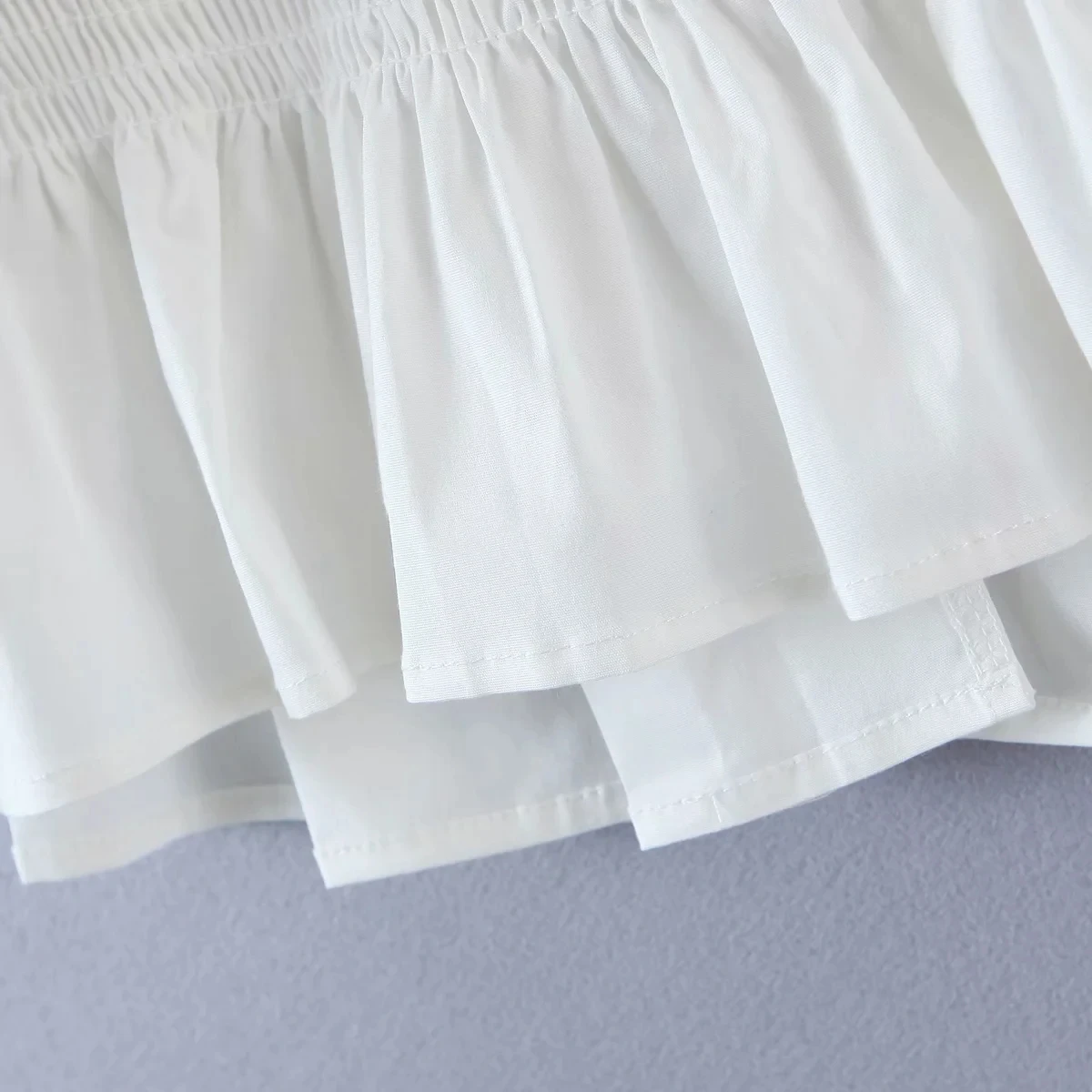 

2021 Women Square Collar Low-cut Blusas white sexy Hollow Out shiort shirt Ruffles Bandage top Ladies Pleated cardigan Blouse