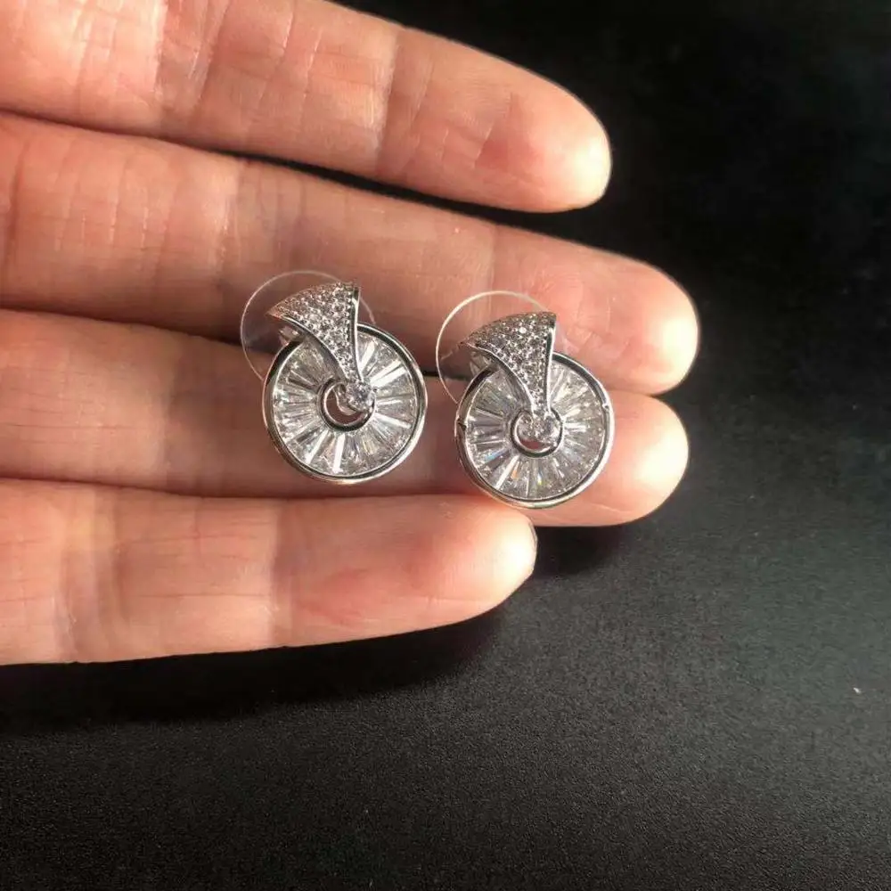 

Bilincolor Fashion Simple Cubic Zirconia Round Rotate Stud Earrings for Women