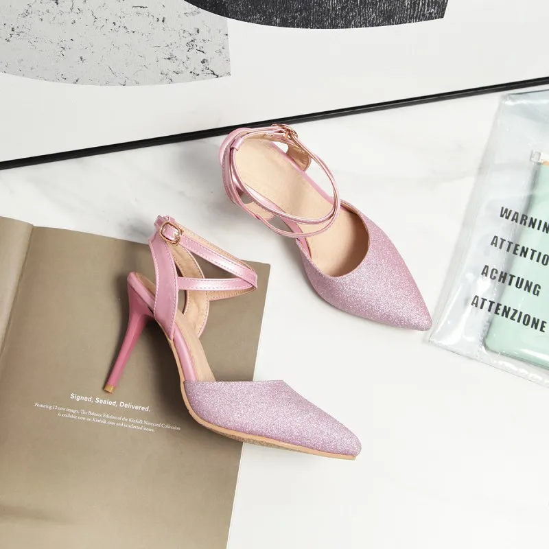 

Women's Shoes