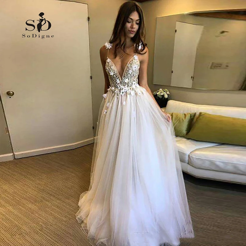 Flowers Wedding Dress White Vestido de noiva 2020 3D flower Deep V-neck Delicate Appliques Backless Bridal Gown | Свадьбы и