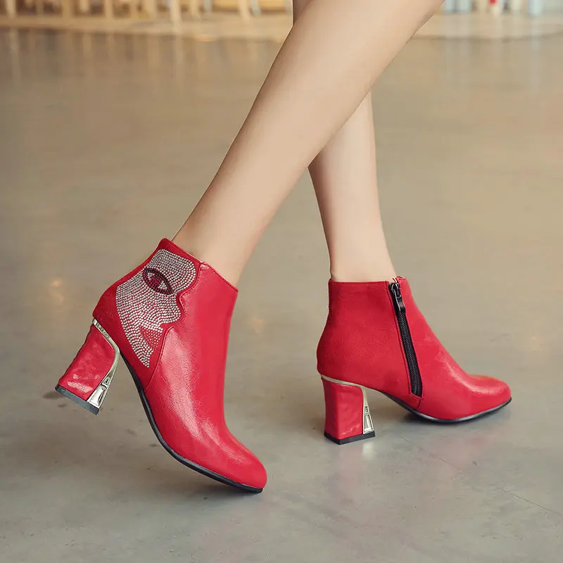 Лидер продаж модные женские ботинки с высоким берцем стразы молния обувь на
