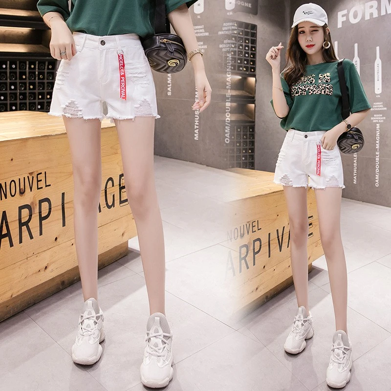 Женские джинсовые шорты с V образным вырезом белые эластичные высокой талией