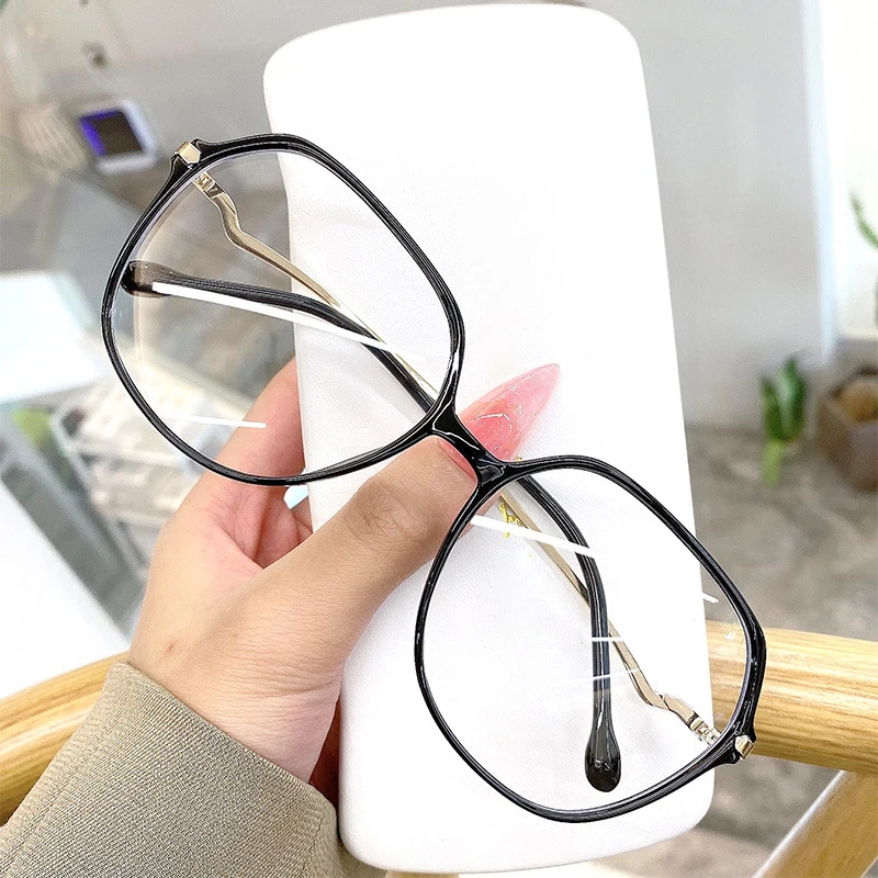 

seemfly Flat Mirror Glasses Frame Irregular Leg Vintage Blue Light Blocking Eyeglasses Frame For Women Men Optical Goggle