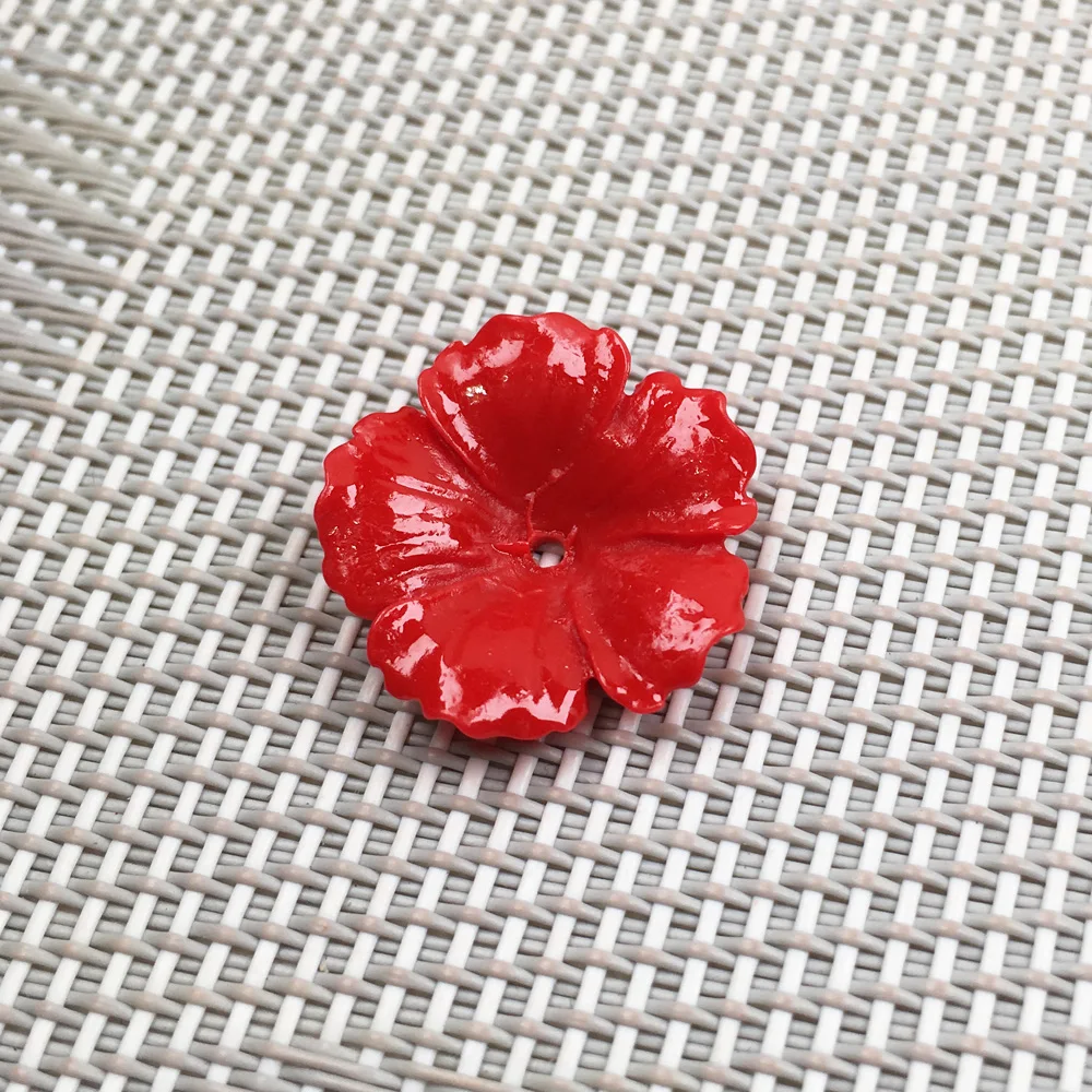 Искусственные коралловые гравировочные бусины в виде цветов | Украшения и