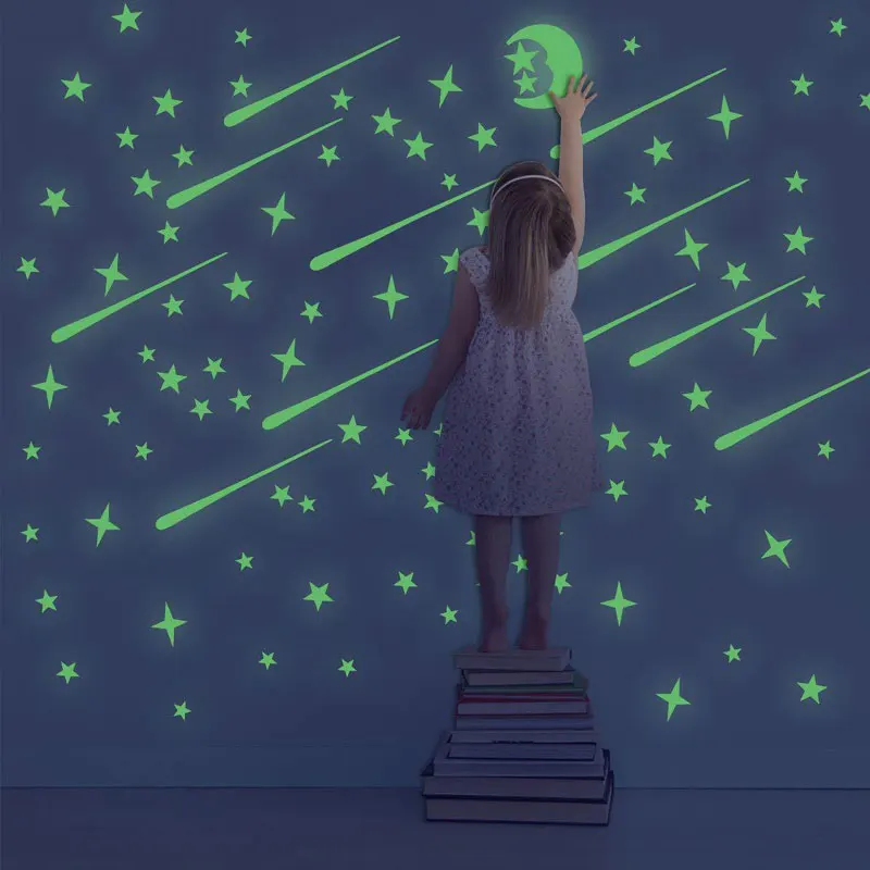 Новые зеленые светящиеся звезды и луна метеоритная комбинация флуоресцентная