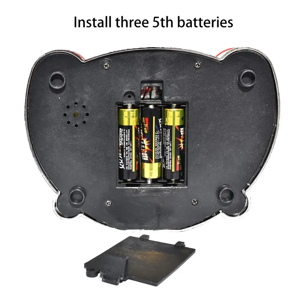 Электрический санта-клаус играет музыкальное фортепиано маленькая фигурка