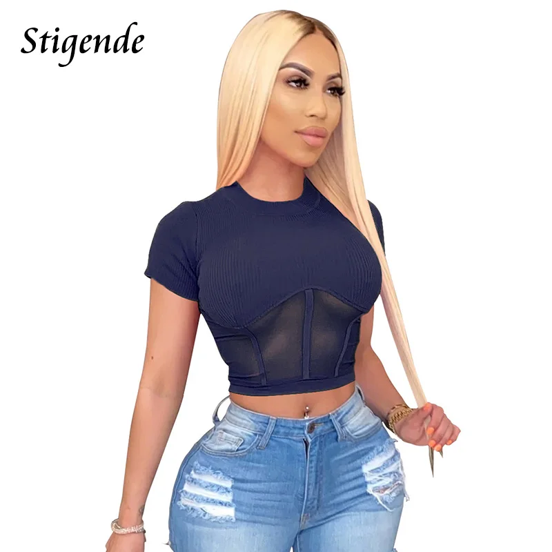 Женская футболка в рубчик с круглым вырезом и коротким рукавом | одежда