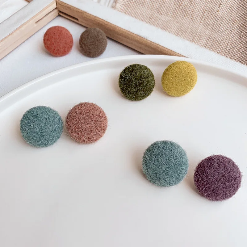 JZYN 2020 новые корейские стильные обручи цветные бархатные серьги на пуговицах для