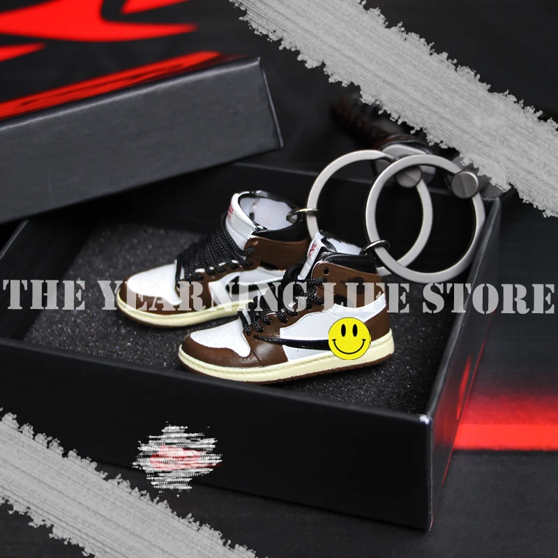 

3D Mini Sneaker Keychain Key Ring Model Shoes Boy Men Gift Box Backpack Car Pendant For Boyfriend Birthday Party Present