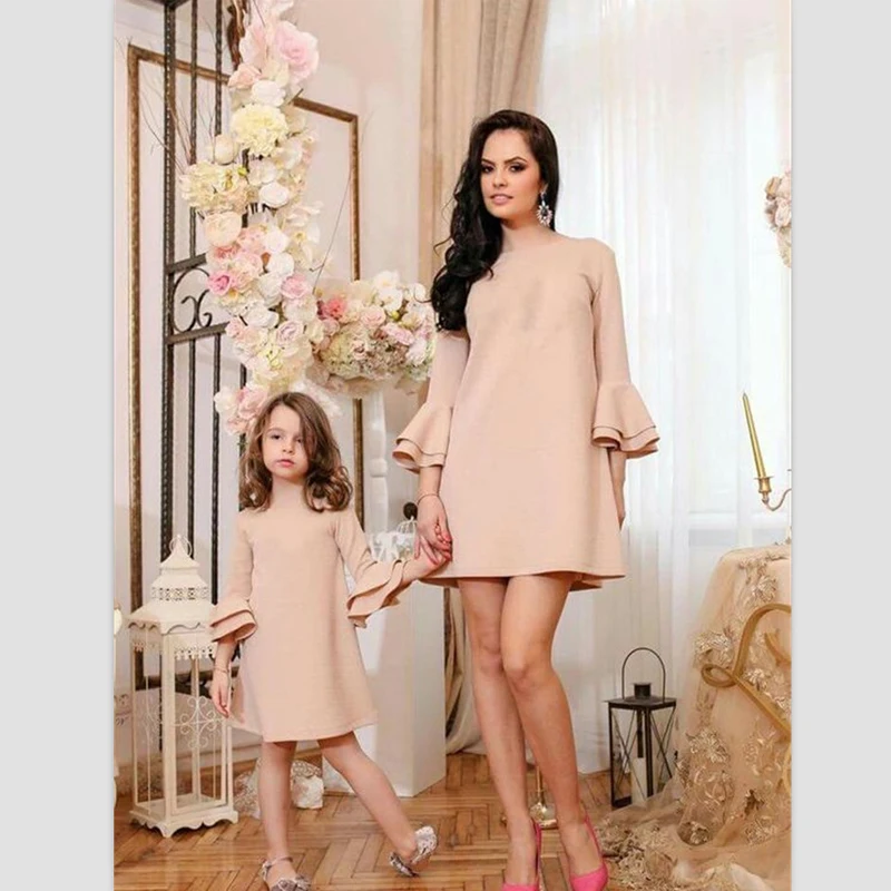 Весенние платья для мамы и дочки Европейское американское однотонное тонкое