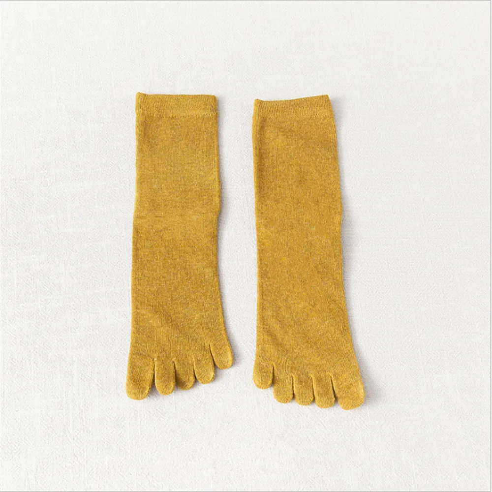 New Socks for Men Pure Color Wild Five-Finger Socks Personality Split Toe Socks Trend Personality Japanese Cotton Socks