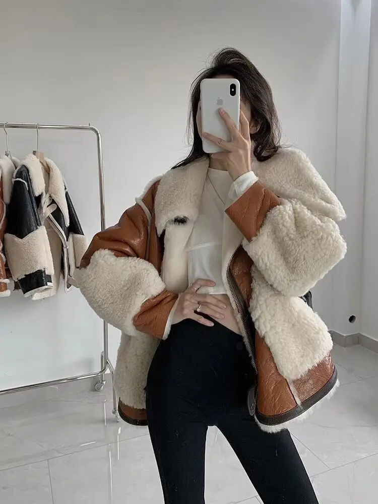 Женская короткая куртка из меха ягненка с длинным рукавом | одежда