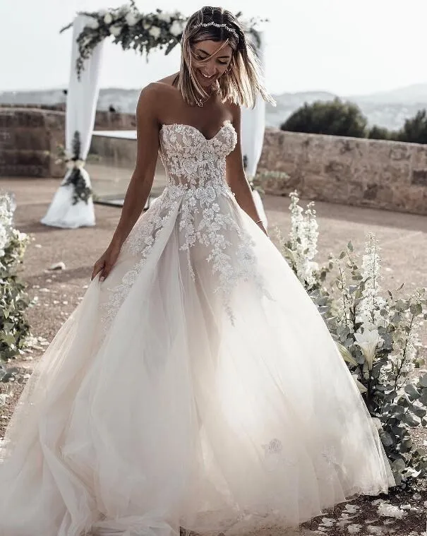 

Boho Wedding Dress 2021 Sweetheart A Line Court Train Vestidos de novia custom Made Strapless Bride Dresses 3D Appliqued Beade