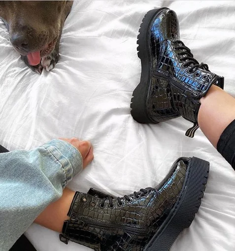 GOGD/модные теплые плюшевые зимние Ботинки Martin Женская зимняя обувь из