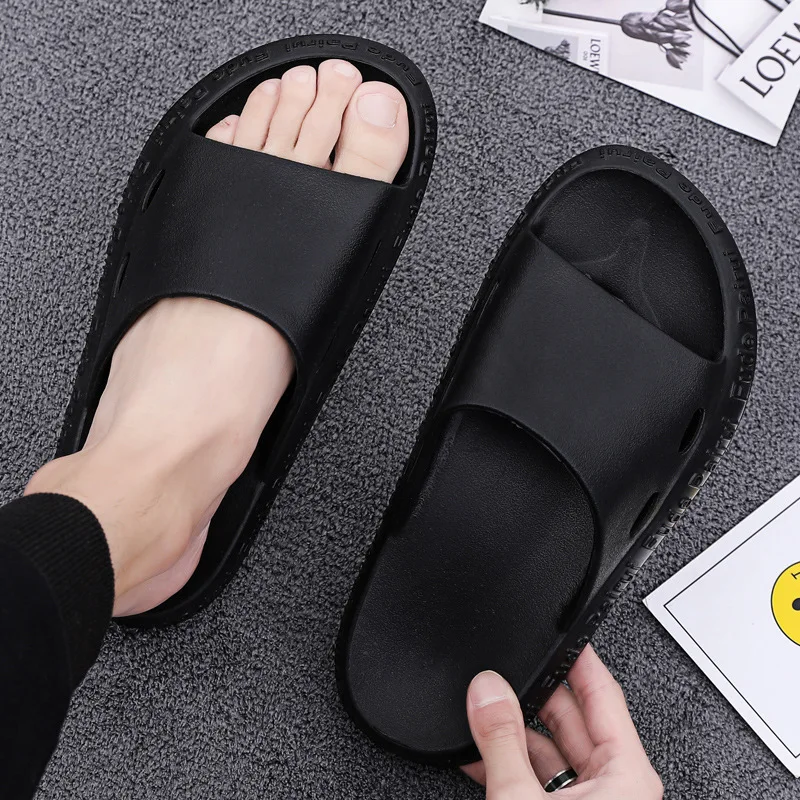 

Men's Cool Solid Comfortable Slippers Outdoor Fashionable Beach Sandals Summer Outdoor Simple One-line Vacation Slippers