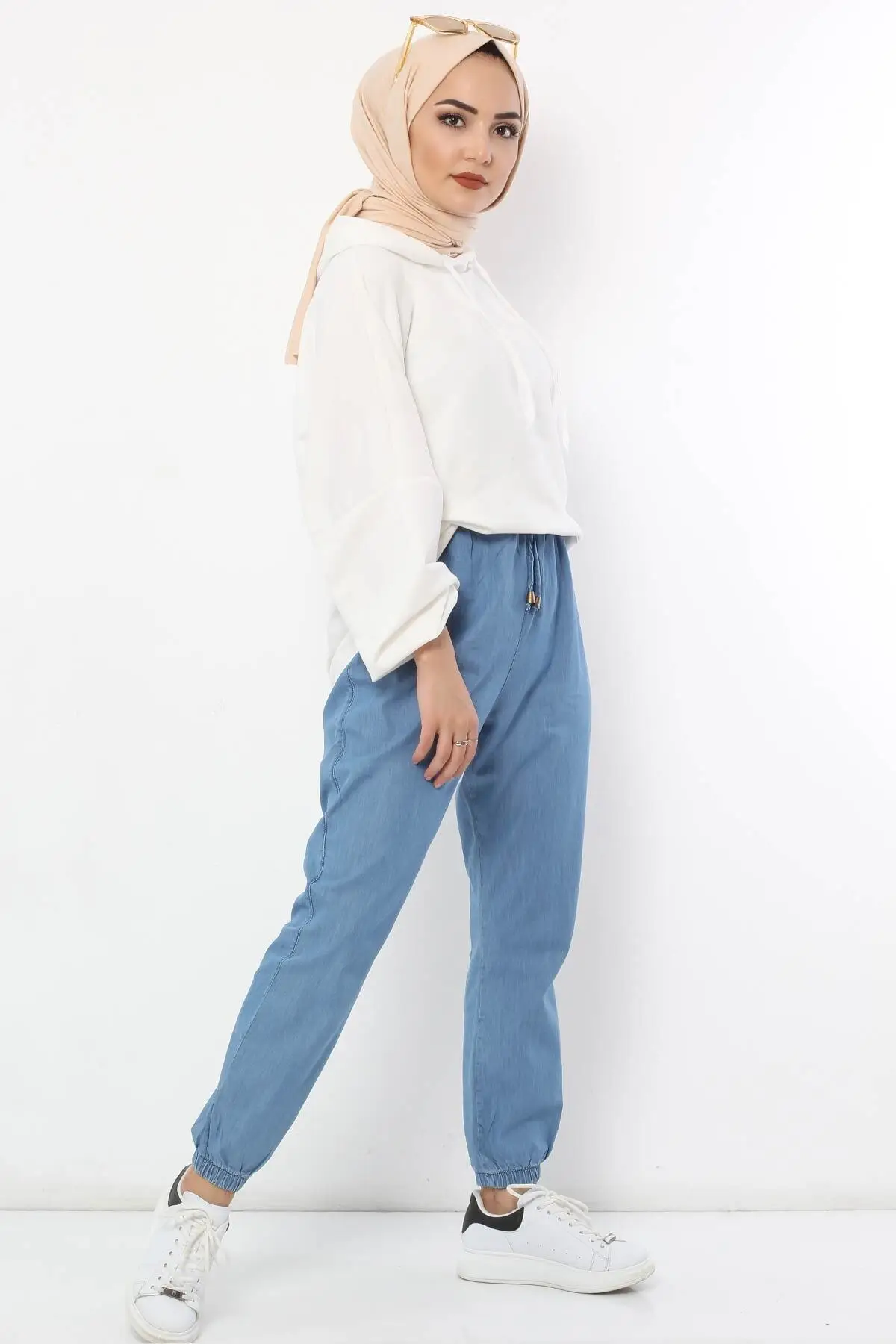 

Wheel Jeans Women's Islamic Clothing Pants