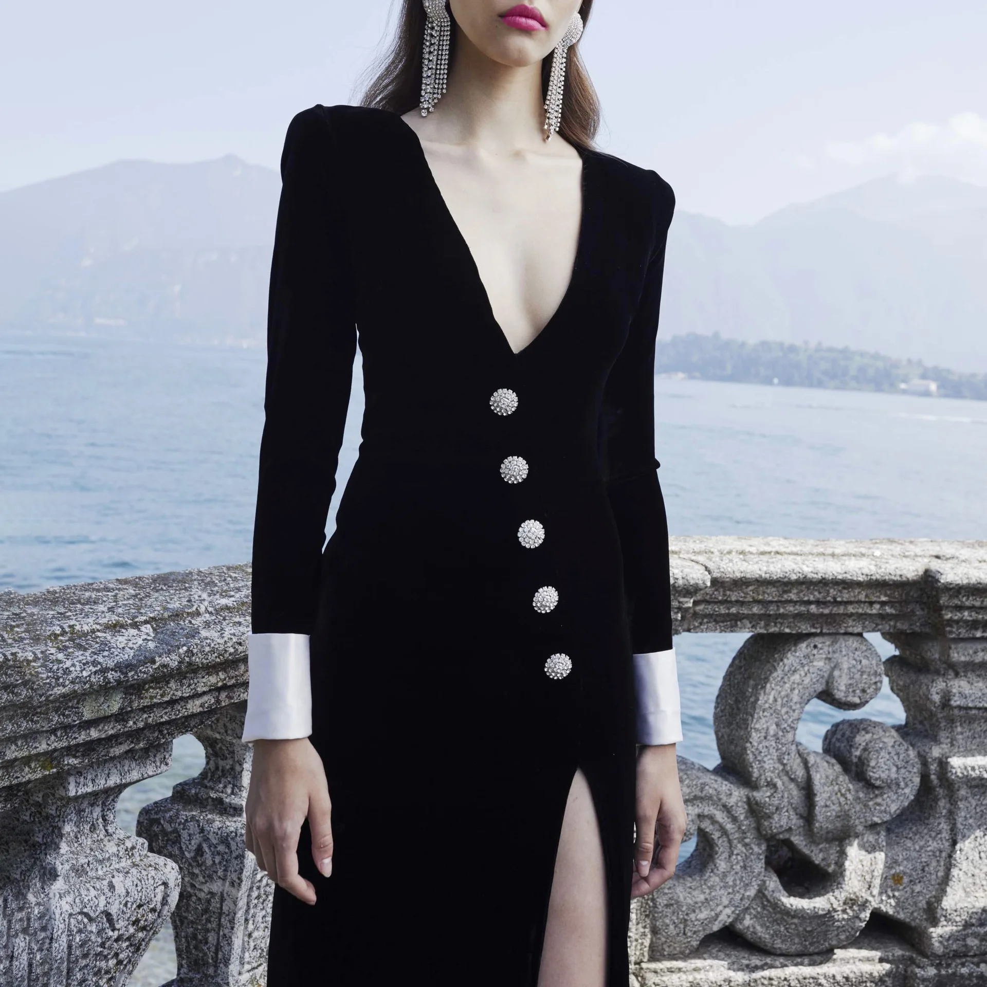 

Женское платье макси, черно-белое приталенное платье с V-образным вырезом, длинное платье для выпускного вечера, осень 2021